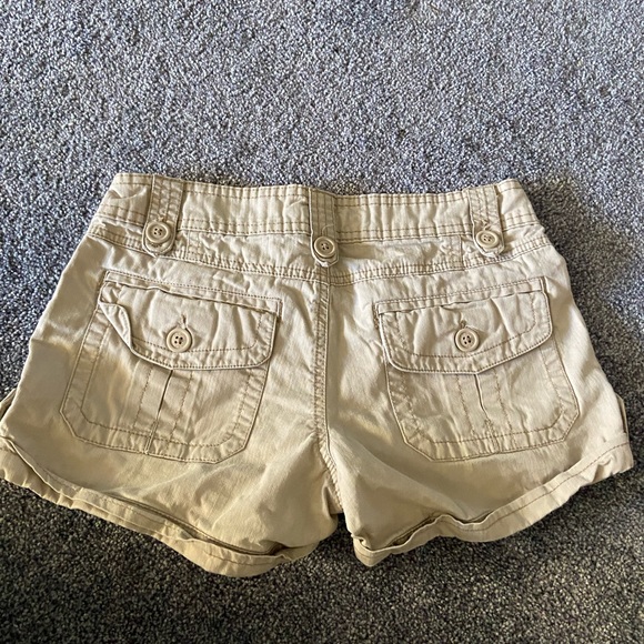 Aéropostale shorts - Picture 2 of 3
